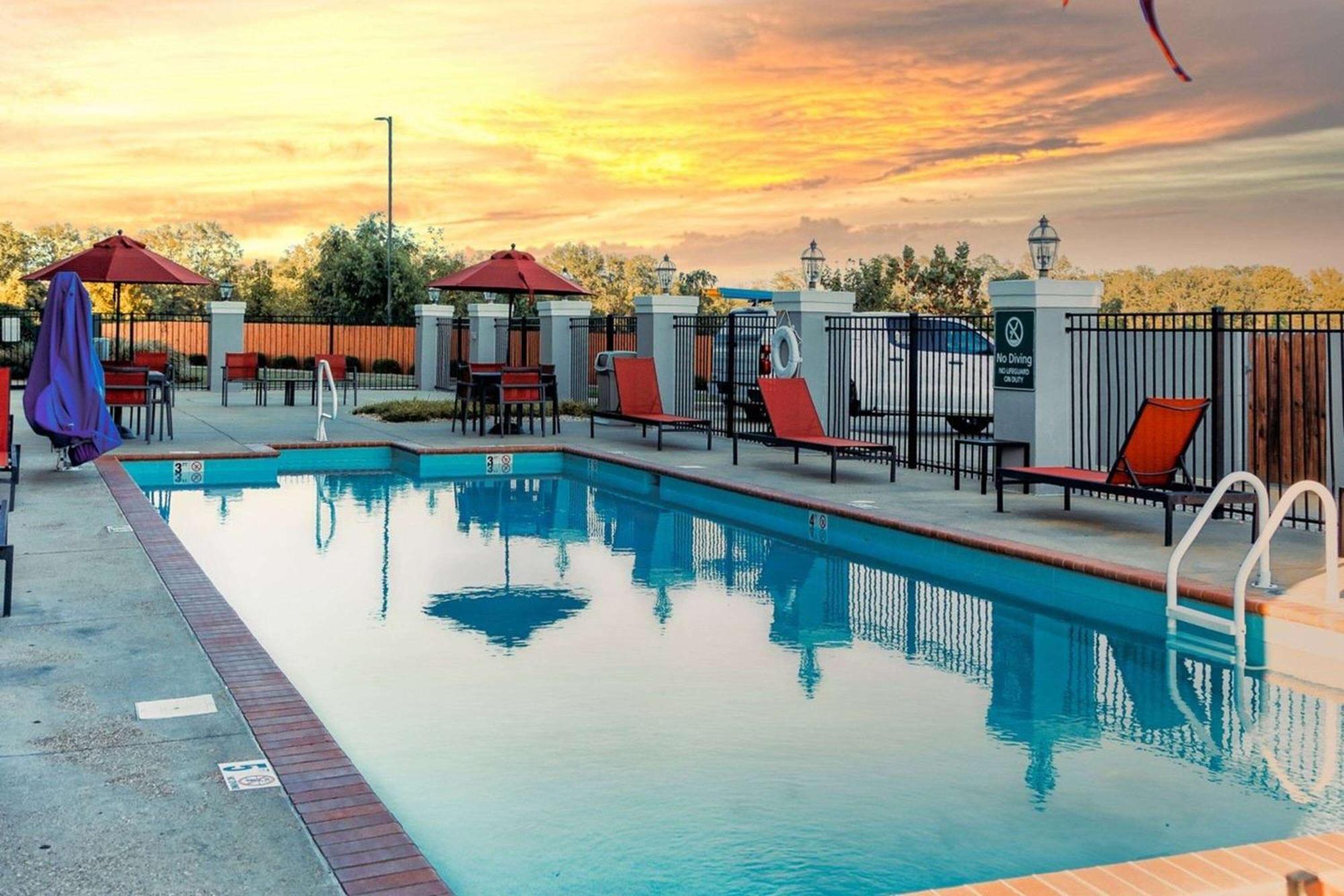 La Quinta By Wyndham Starkville At Msu Екстериор снимка