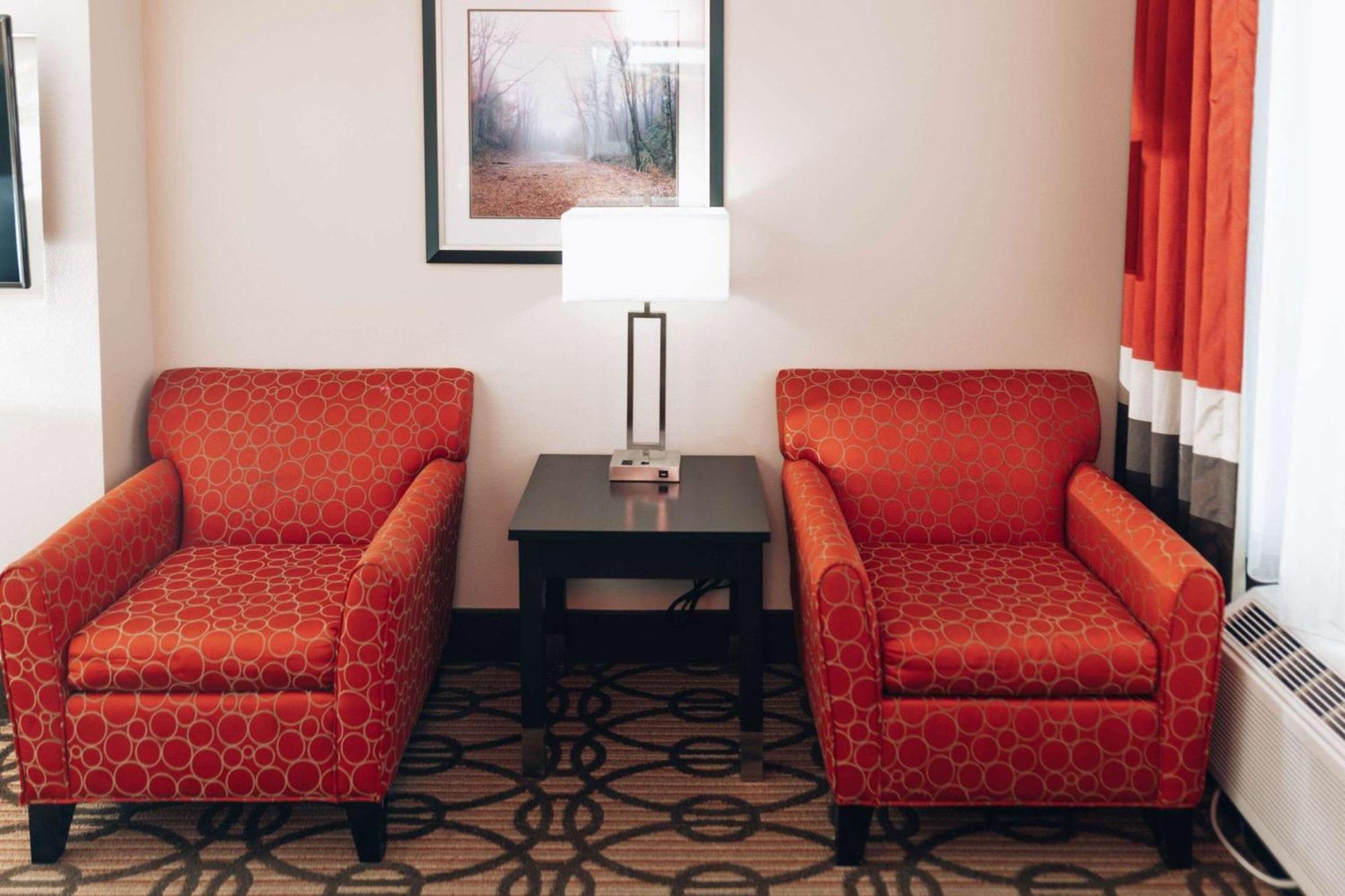 La Quinta By Wyndham Starkville At Msu Екстериор снимка